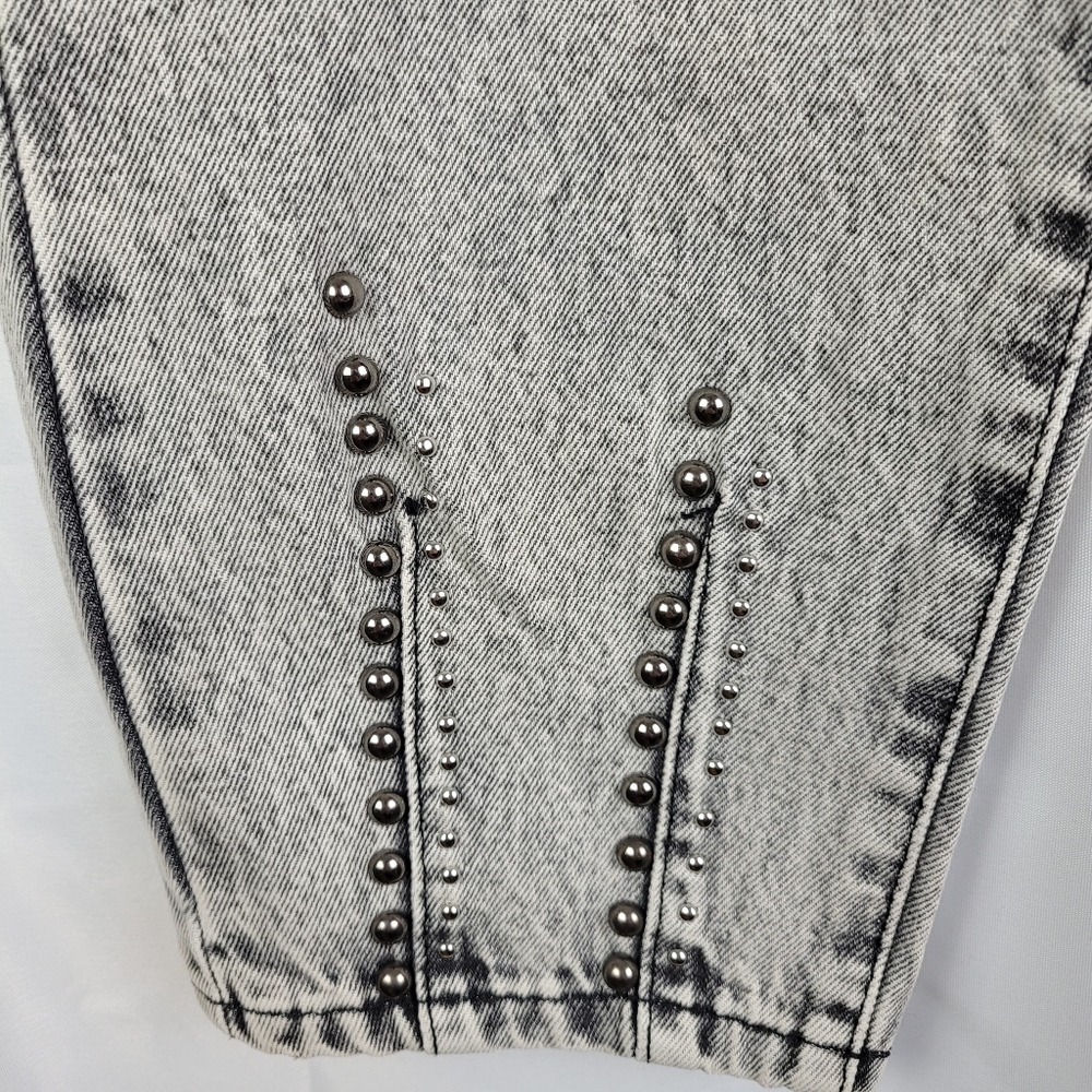 Redial Acid Wash Embellished Studded Tapered Ankle Mom Jeans Women Size 6 - Picture 10 of 16